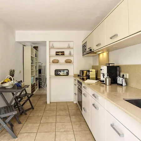 Holiday home Belvilla By Oyo Blu Marine Font de sa Cala