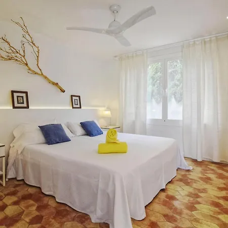 Belvilla By Oyo Blu Marine Holiday home Font de sa Cala